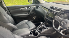 Nissan Qashqai 1.3 DiG-T Tekna 5dr Petrol Hatchback